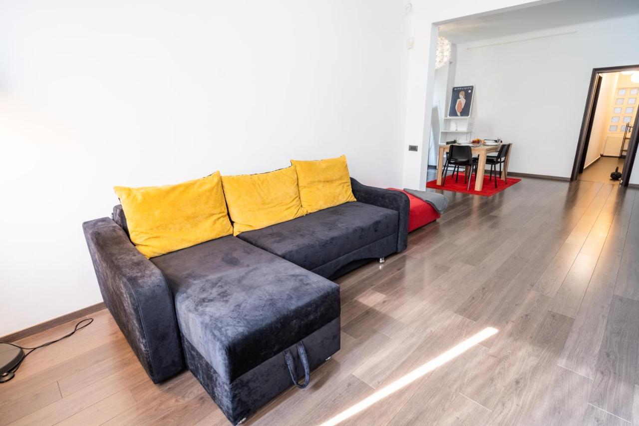 Cozy & Spacious Flat Near Victoriei Square Bucharest Luaran gambar