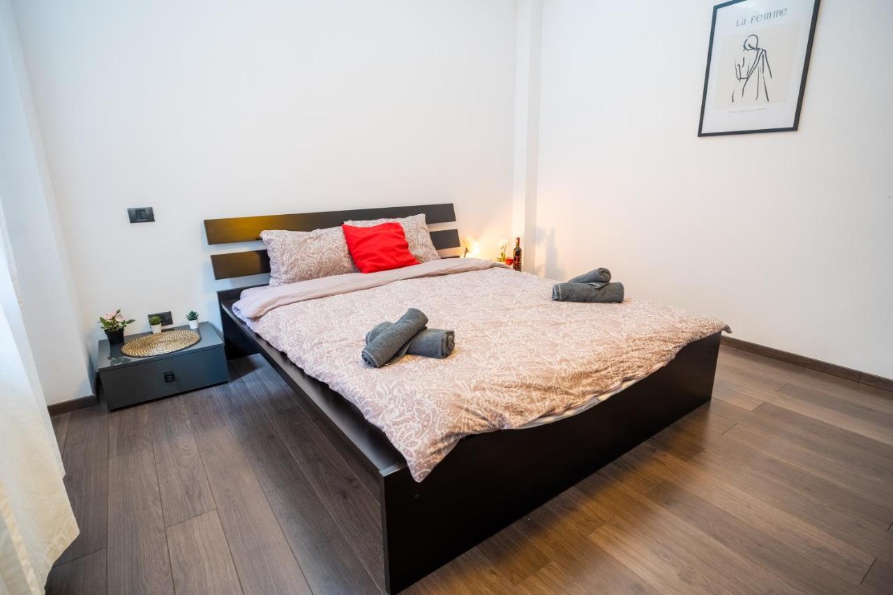 Cozy & Spacious Flat Near Victoriei Square Bucharest Luaran gambar